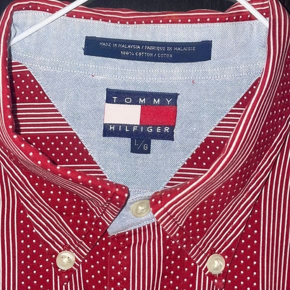 Vintage 90’s. Festive Tommy Hilfiger men’s dress shirt. Perfect for the holidays - Picture 2 of 3